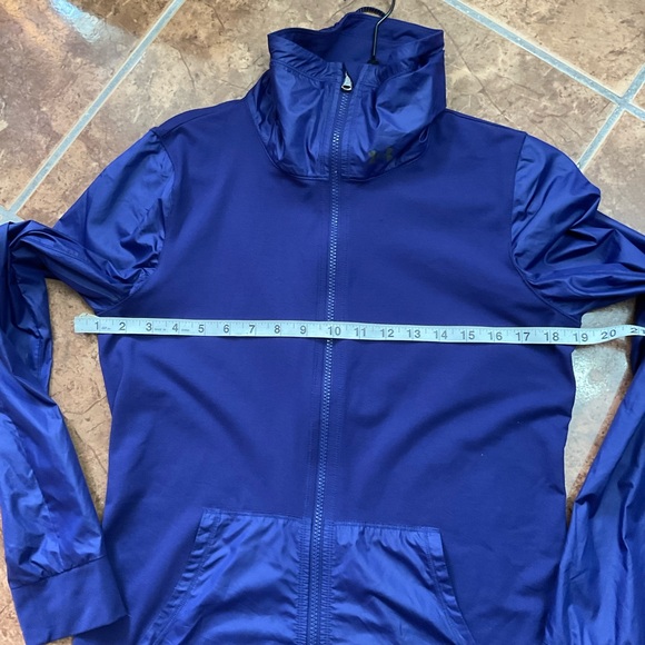 Under Armour Track Jacket - Picture 5 of 6